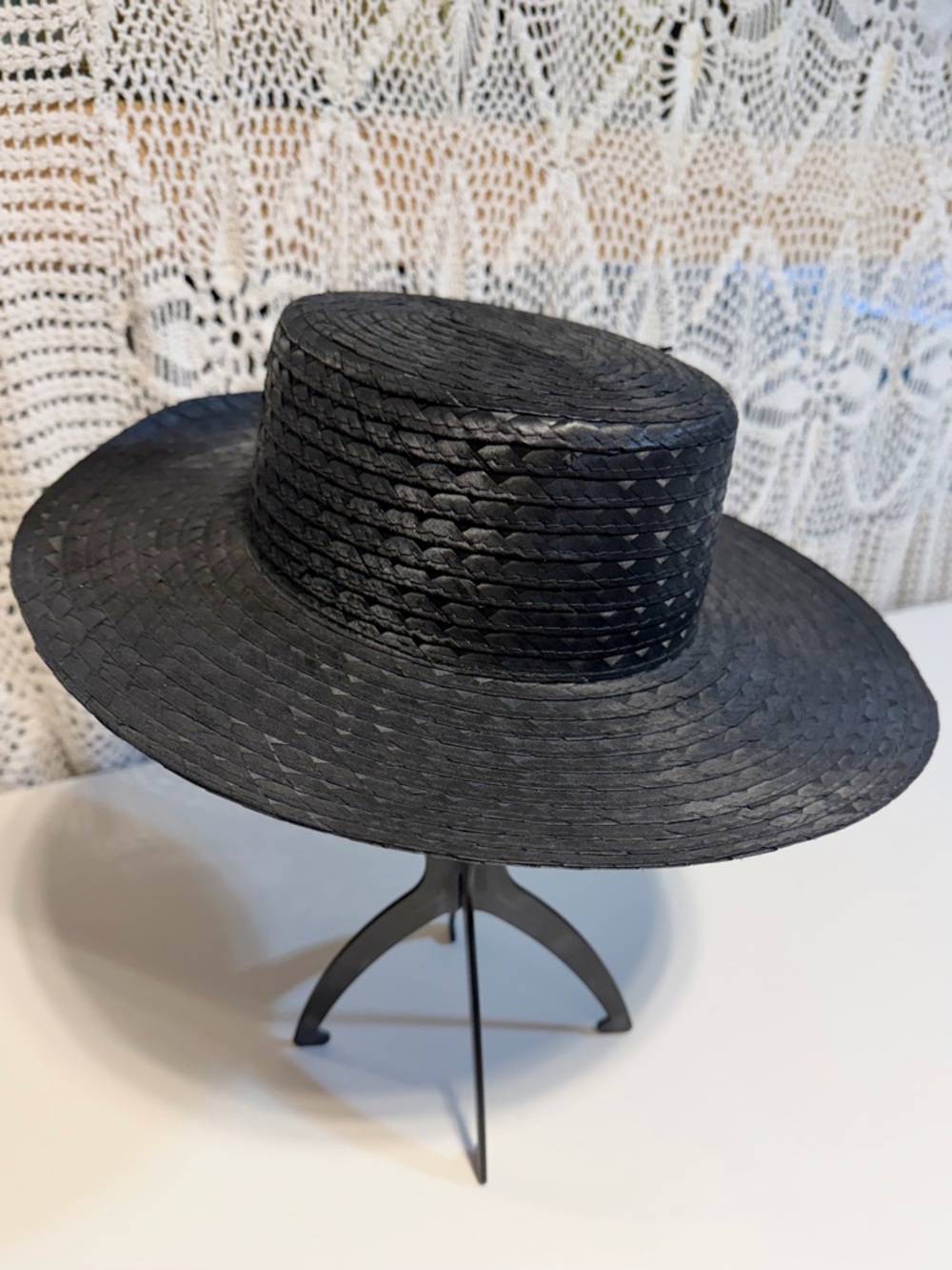 VINTAGE Gibson Girl style black woven straw hat wide brim 50s 60s sun hat church - Picture 3 of 8